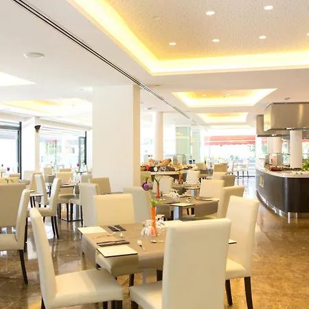 Hotel Luxor 4*