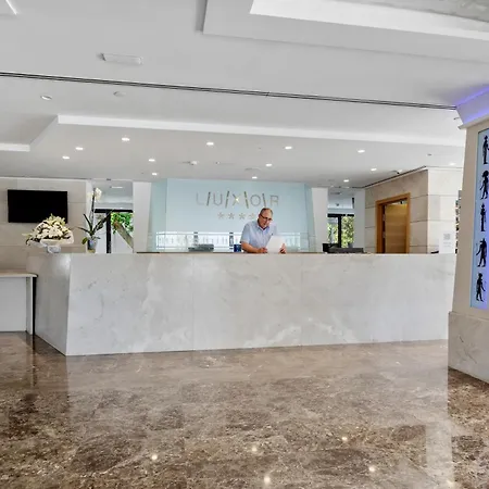 Hotel Luxor 4*