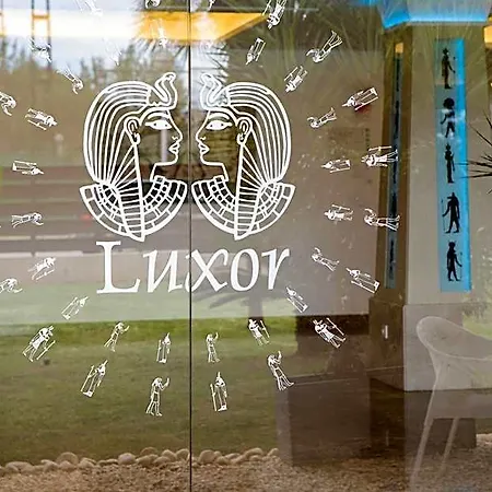 Luxor 4*