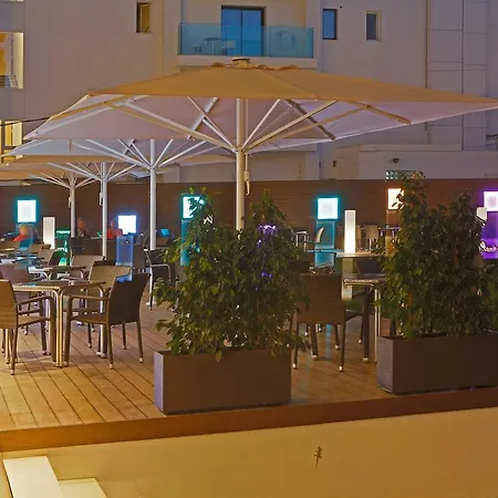 Luxor بلايا ذي بالما