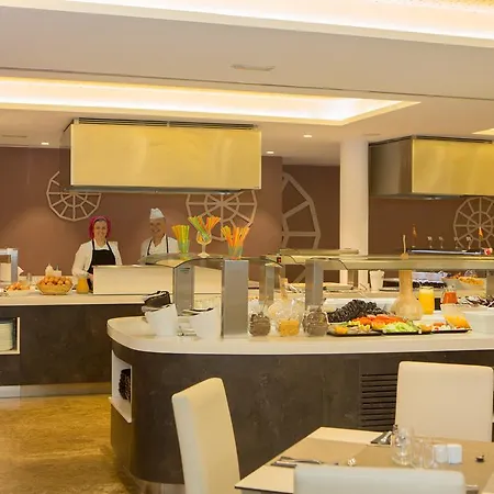 Luxor ホテル 4*
